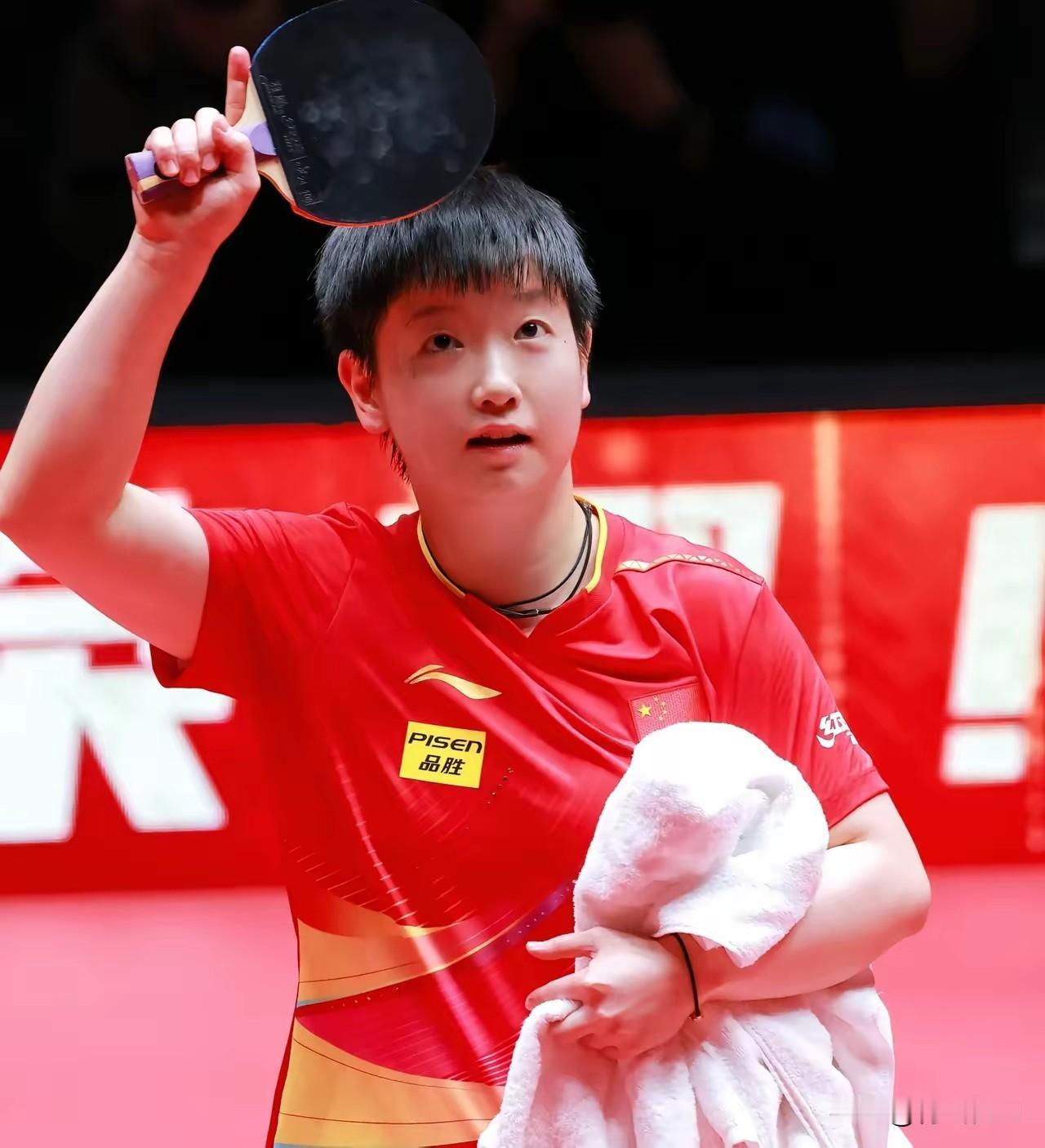 看到孙颖莎因伤退出乒超总决赛的消息，再一翻评论区，真是让人心头一暖。粉丝们清