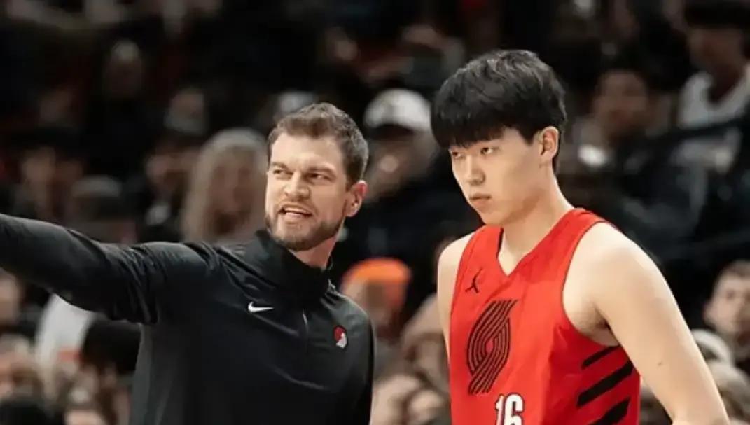 7分钟，4分2板2助1断1帽，正负值+1，开拓者还是输。这数据不炸，但够亮