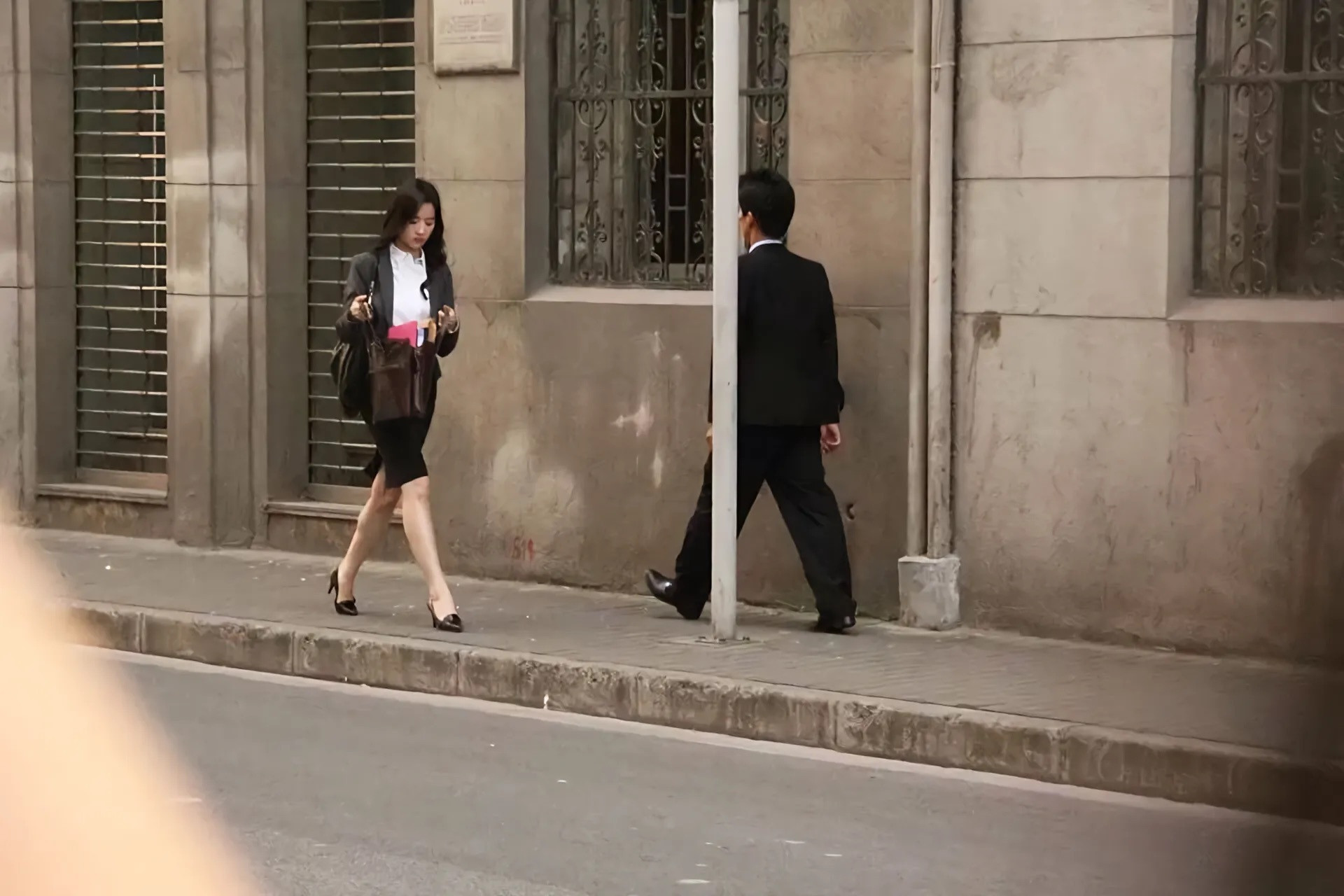 线下的路透小腿好有劲
