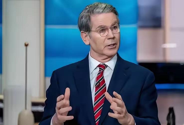 ​据俄罗斯卫星通讯社11月24日报道，美国财政部长斯科特·贝森特周日表示，他认为