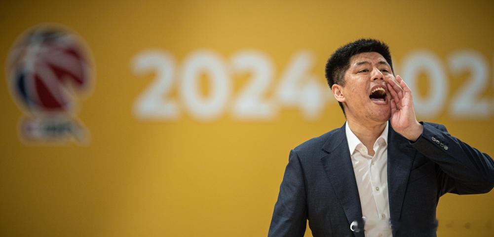 论认真、细致，潘江教练真的是楷模，祝福潘江教练有更广阔的发展CBA潘江下课