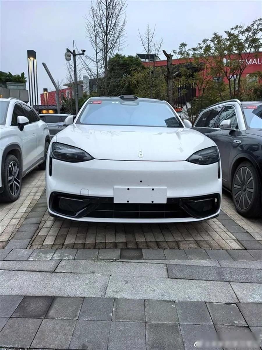 问界M6申报亮相，新能源中型SUV市场悄悄变天，三口之家终于有台不将就...