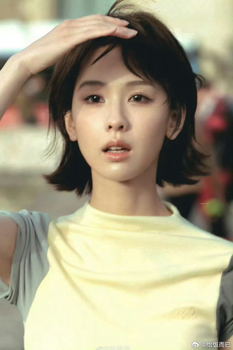 沃趣刷到团播开始仿陈都灵巴黎时装周的造型，这套也太出圈了吧