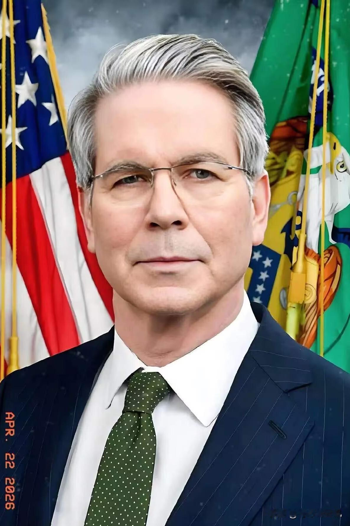 美国消息4月21日，美国财政部长贝森特在社交媒体放出狠话：美国海军继续封锁伊朗