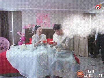 黑龙江佳木斯一对新人结婚当天，特意请了一个司仪活跃气氛，谁料当新郎到新娘家接亲时