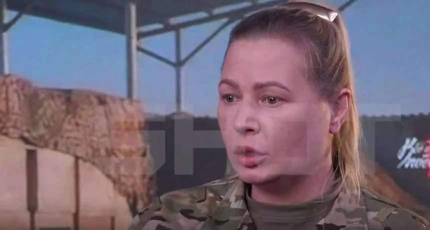 俄罗斯女兵打出神级战斗，俄军女兵抄起机枪，在乌罗扎伊诺耶村坚守五天五夜，掩护23