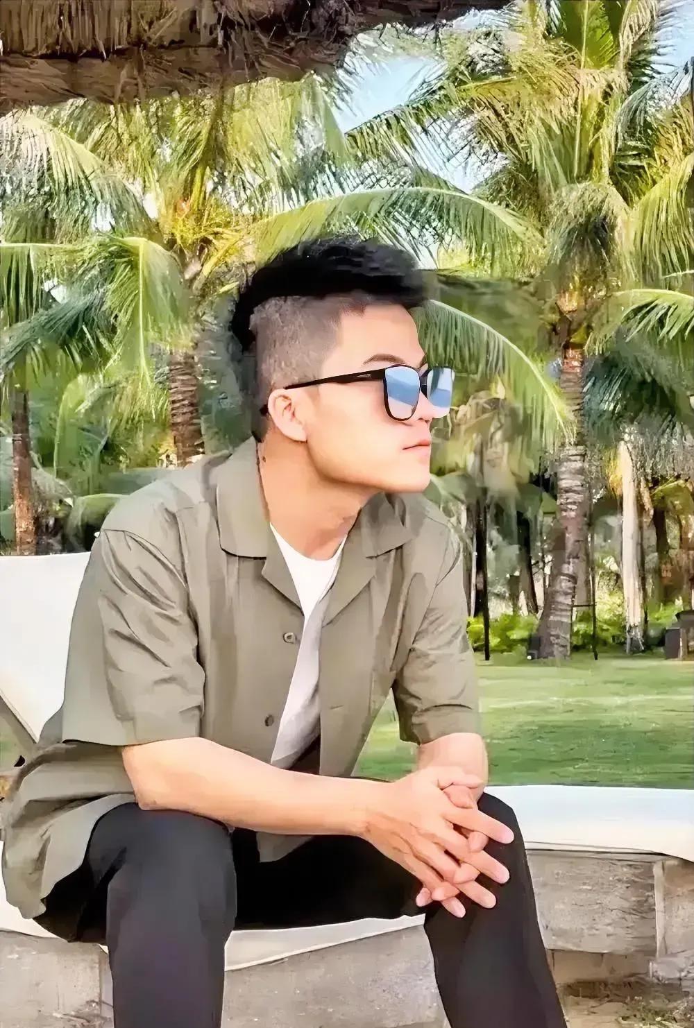 初级快乐是肉体，中级是精神，高级是灵魂。这番话，如同醍醐灌顶，让我猛然醒悟。