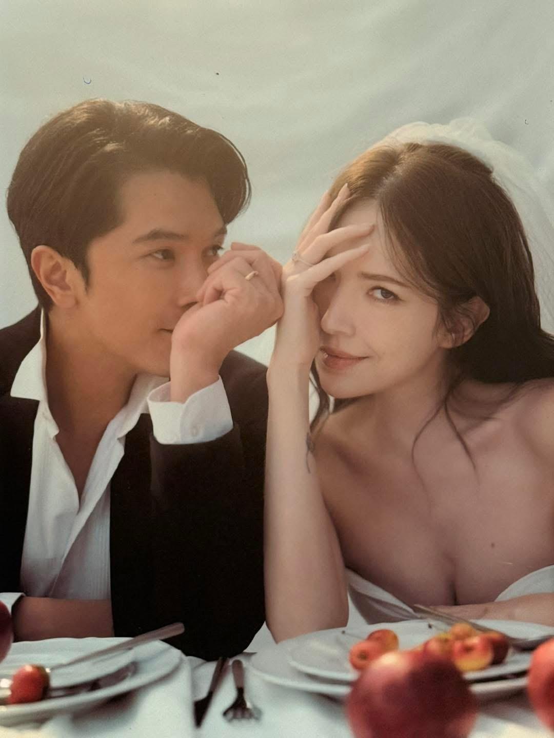 许玮甯、邱泽婚礼现场！！！新曝光的婚纱照好好看哦😍😍😍