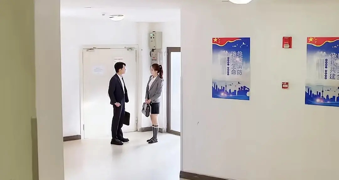 王楚然这次还是太过分了应该不穿鞋的