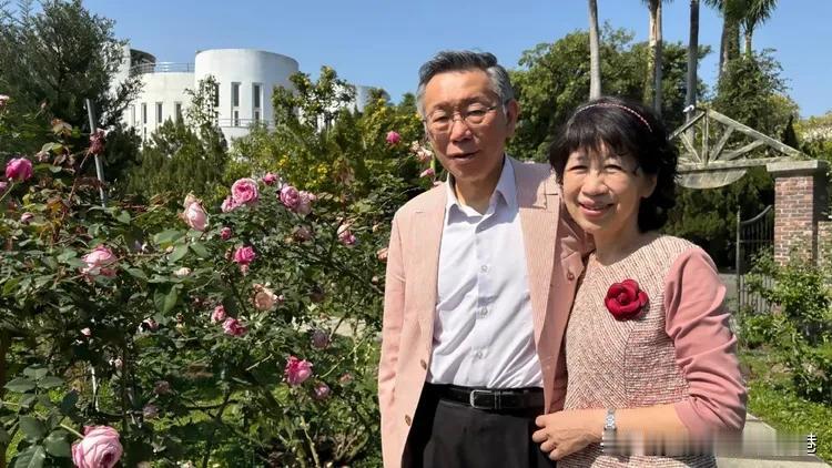 柯文哲不用头痛了！陈佩琪自媒体账号「疑被下架」，今晚突消失。民众党前主席柯