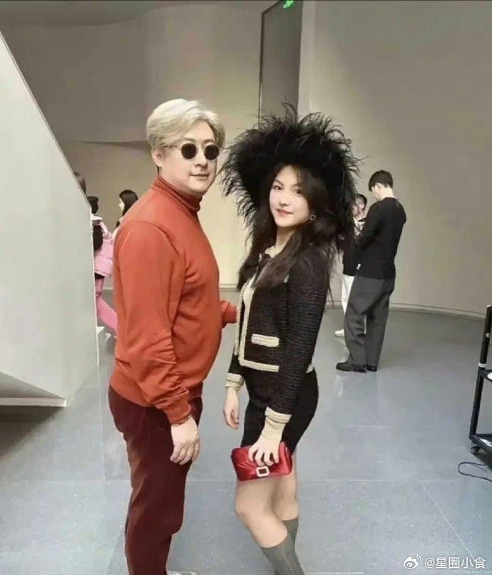 李湘跟王岳伦离婚是有原因的王诗龄跟王岳伦在一块。。。。这穿搭都跑偏了[裂开]​