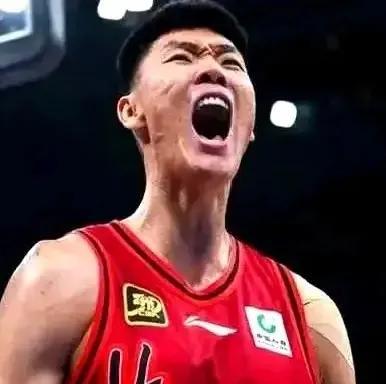 CBA联赛中，不少球迷几乎喊了一个赛季“范子铭不值顶薪”“付豪不值顶薪”“高诗岩