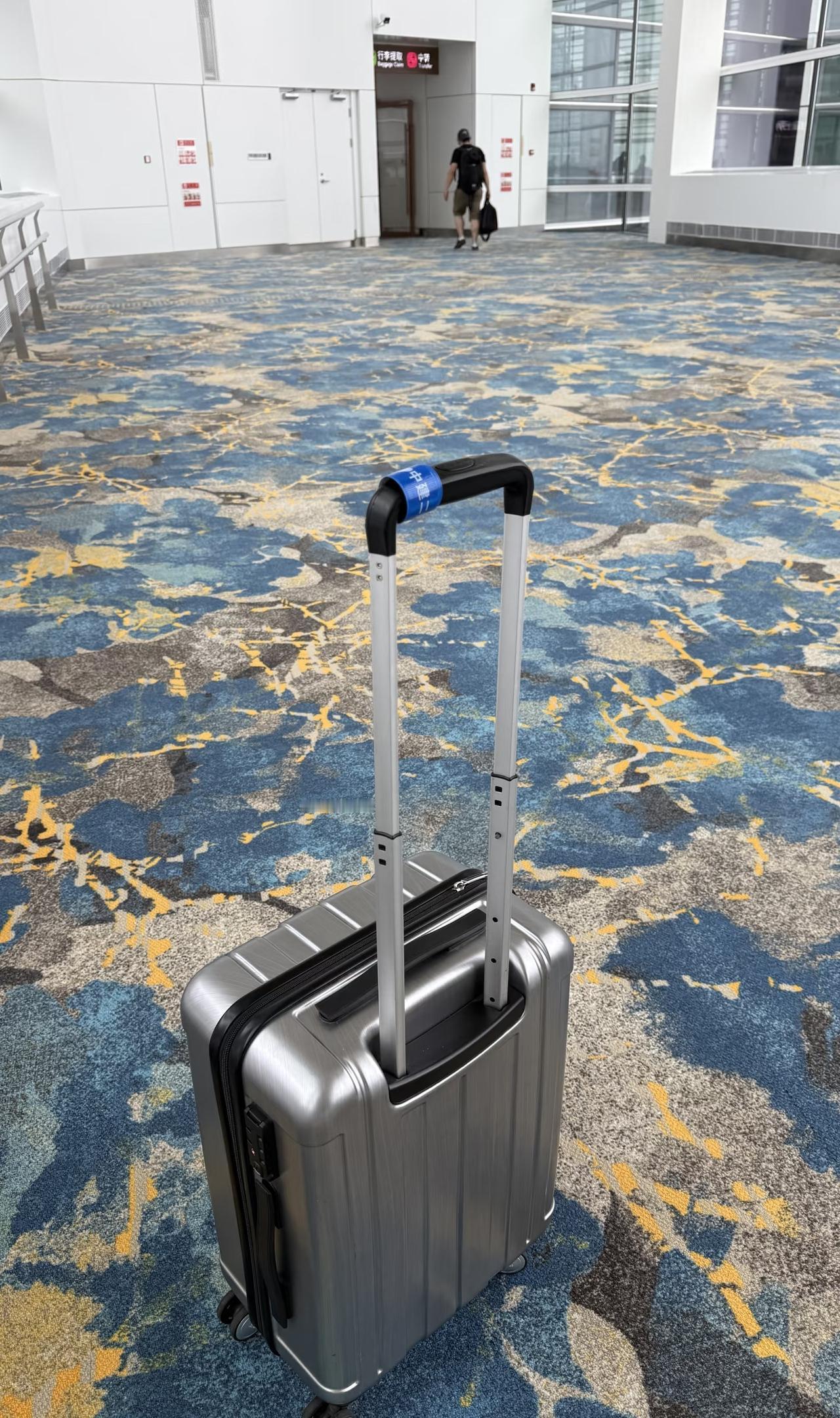 没有人吐槽白云机场T3航站楼吗？T3又大又远又长🤮公务舱和经济舱安检不在
