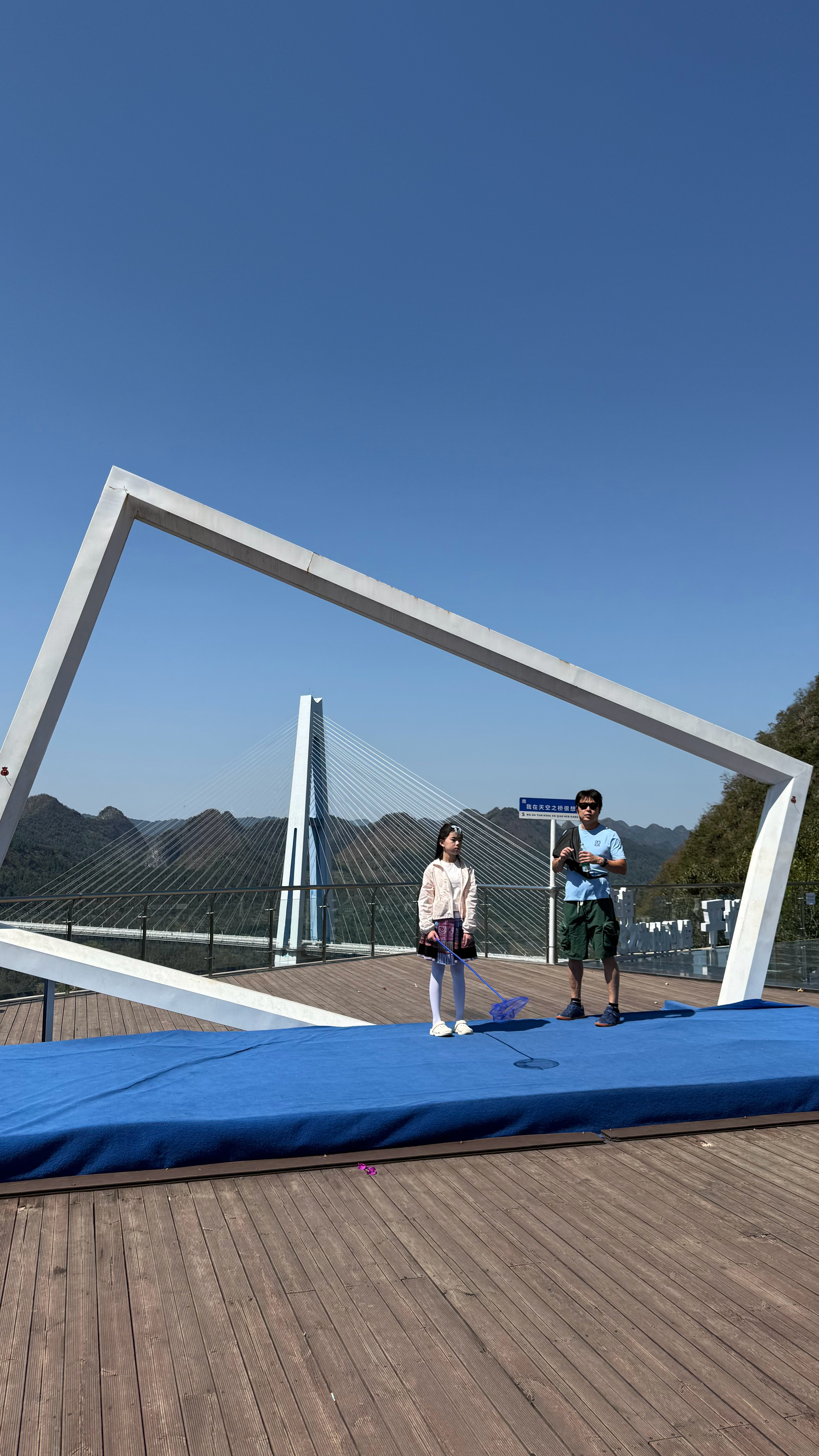 旅行的意义？桂林十几年前来过，具体十几年？哪年来的，我居然记不清了。查看老照