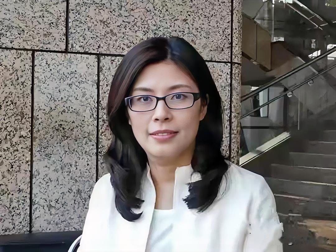 绿媒传出了郑丽文“即将访陆”的消息。虽然蓝营辩解说并无此事，但郑丽文毕竟说过想要