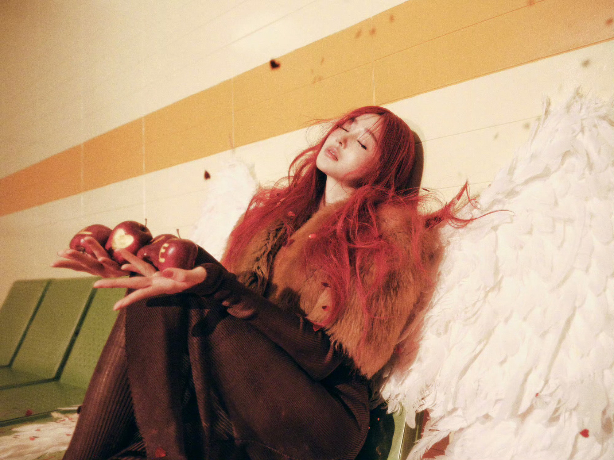 张天爱好久不见的自拍，就算是毒苹果我也会吃的！！