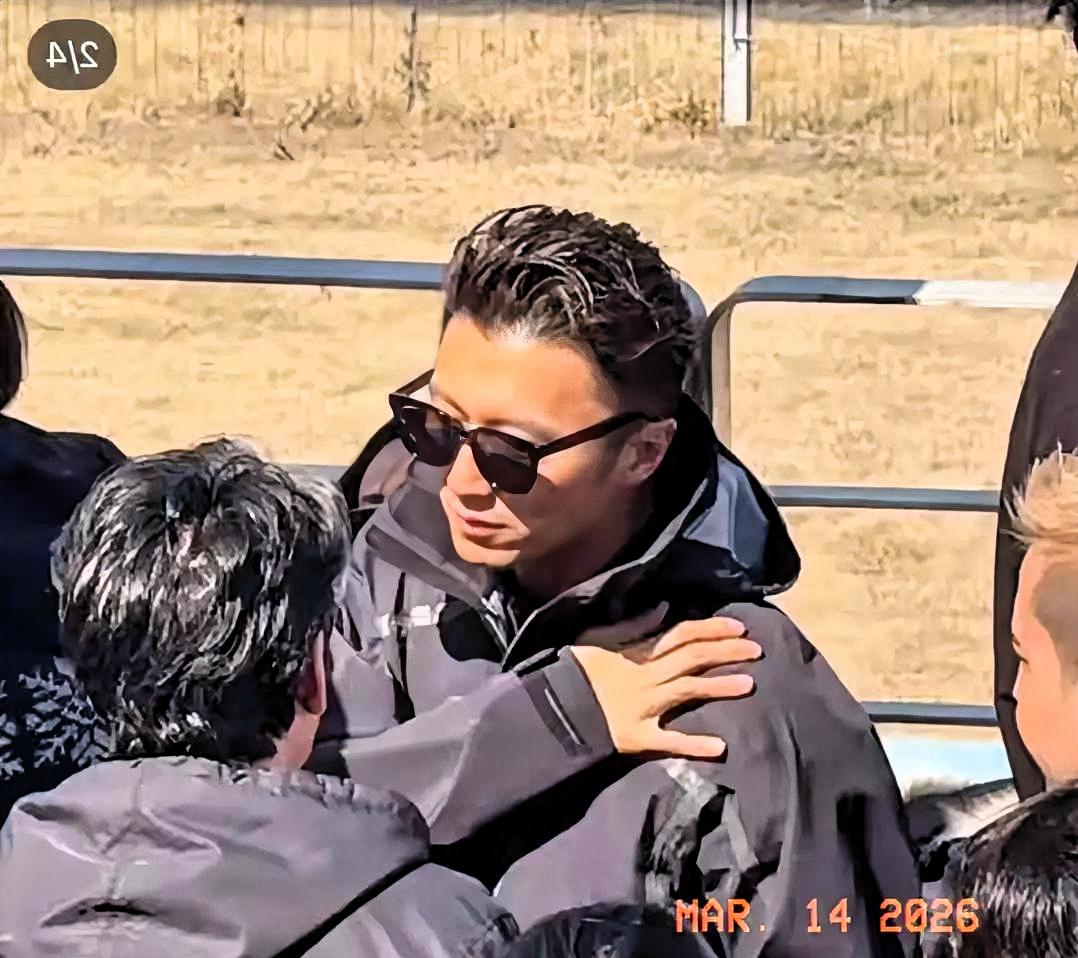 上海F1现场群星璀璨，谢霆锋、关晓彤、胡一天一水儿的年轻面孔，本该是流量的天下，