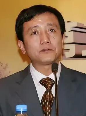 武大还在沉默，他的校友们开始坐不住了，发声让母校对道德败坏的杨景媛采取严厉的措施