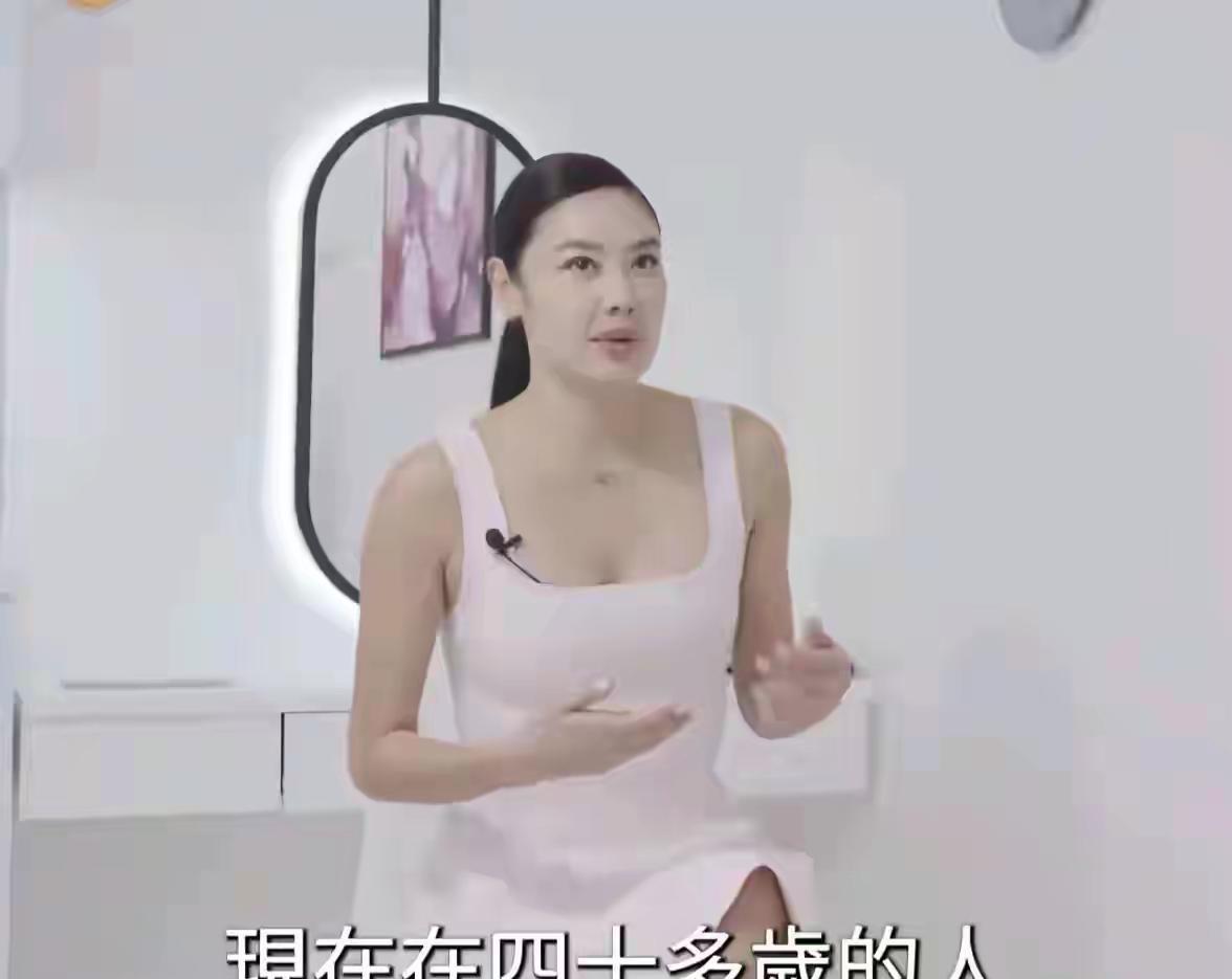 乐基儿还是太愚蠢了原因很简单不是因为她爱自由，也不是和黎明离婚，而是她没有和