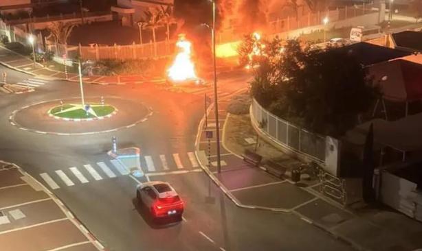 真主党高层直接把话挑明：黎巴嫩政府靠不住，想让真主党放下武器放弃抵抗，必须建立在