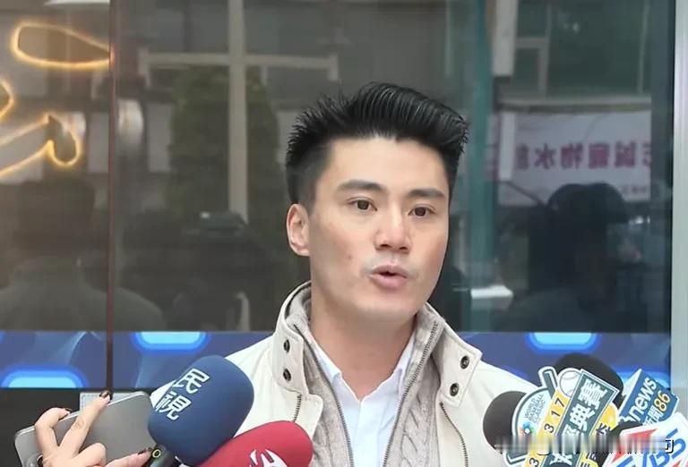 丁瑀这货，摆明了就是故意找茬！上午刚叫嚣郑丽文不配当国民党党主席，下午竟专门跑到