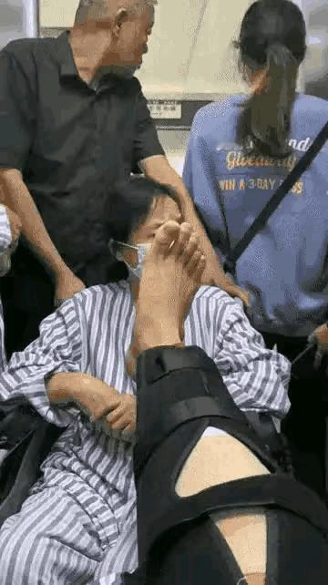 大妈也是无奈，怎么会这样?