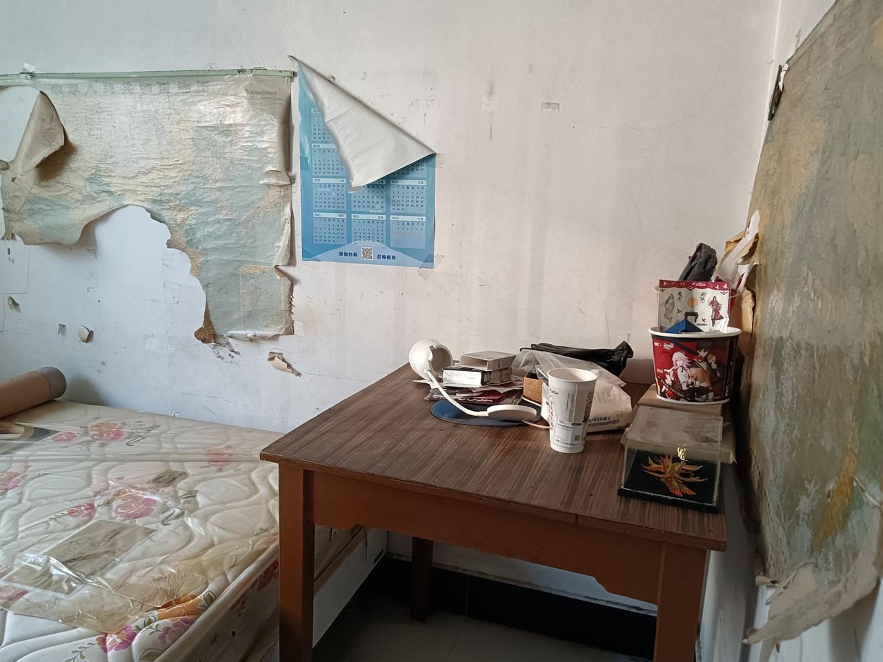 大学毕业后的儿子突然人间蒸发了一样，信息不回、电话不接也不挂。最后一次见面是7月