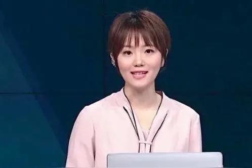 国内最受欢迎的乒乓球解说，当属以下五位：1，高菡（央视解说员）——被球迷称
