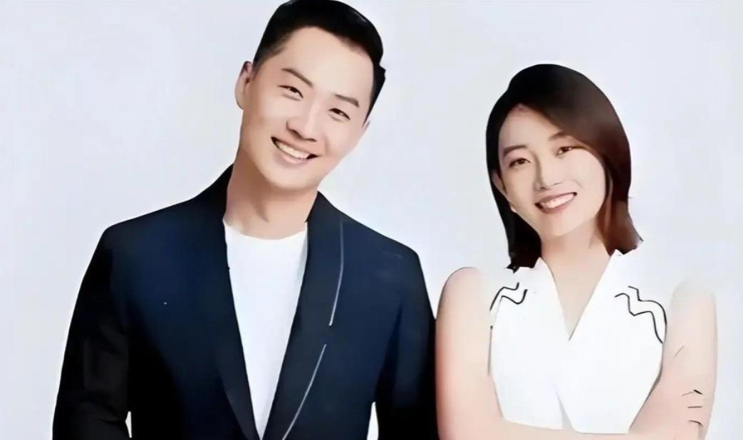 北大出身的央视主持人舒冬，娶了在《狂飙》里演女警的刘若清，两人隐婚11年，儿子都