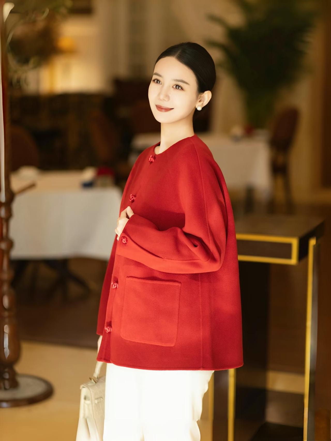 怎样穿搭能显示出温柔的女生气质?