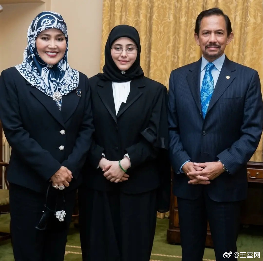 文莱王室🇧🇳10月12日，苏丹哈桑纳尔·博尔基亚和王后萨勒哈的二公主穆塔·