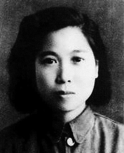 广州抗战中的奇女子方姑：香港的中共女游击队长抗战时期的香港，虽然是战火中的一个