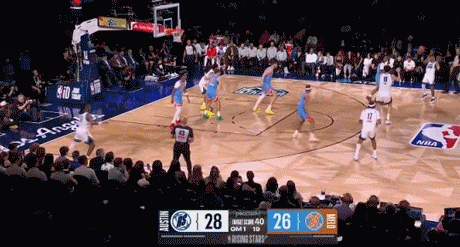 杨瀚森全明星新秀赛高光表现最佳进球！替补上场第一次接球三分出手命中，三分线外单