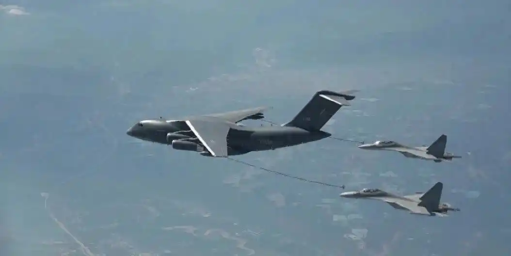 “5.7空战”一幕或将重演！一个月之久的演习，以色列和F35敢不敢起飞，虽然是埃及的联合演习，但J1