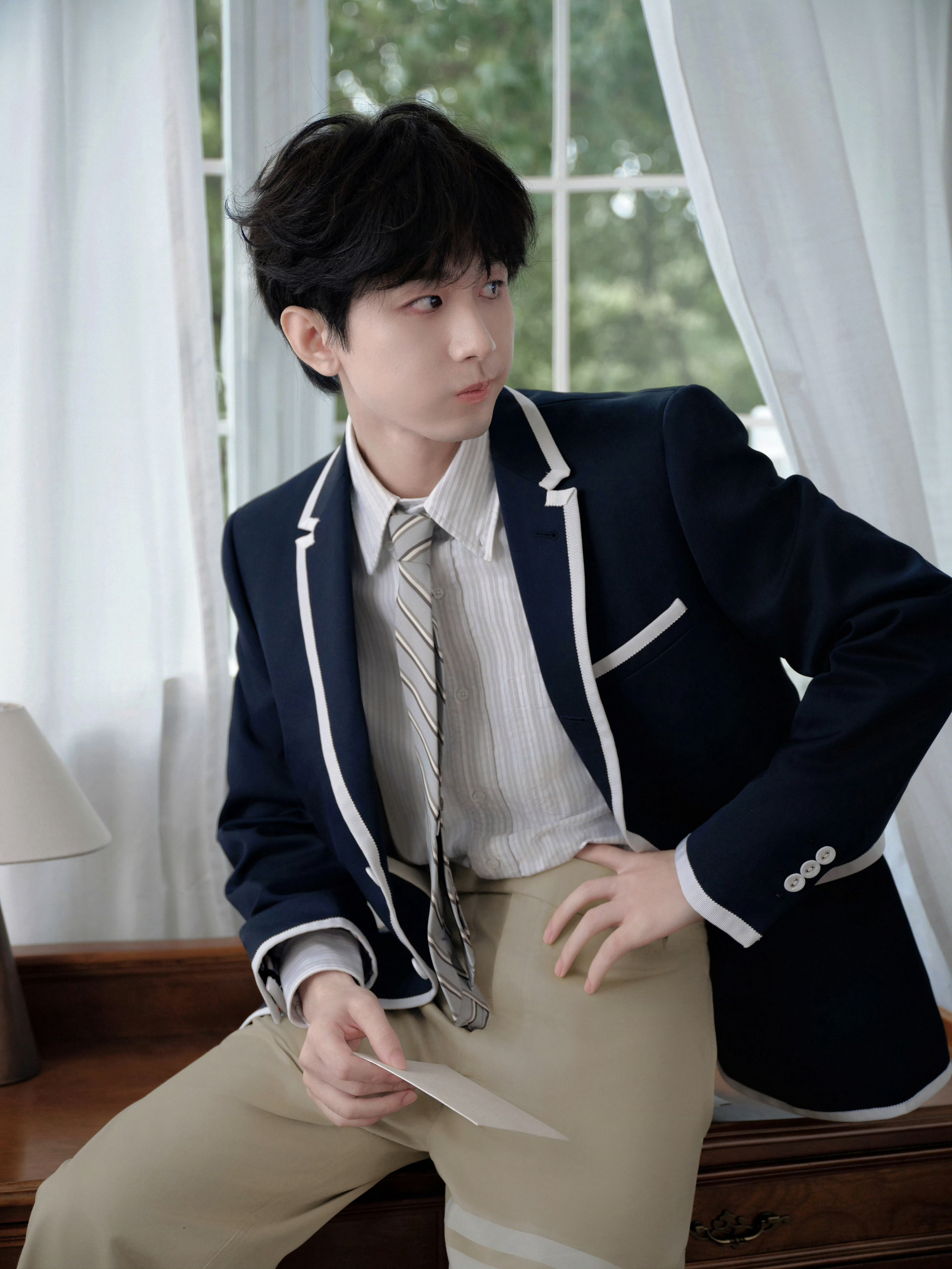 成毅35岁生日照成毅这是谁家男大啊🤩怎么瞅着只有18岁啊🤩制服