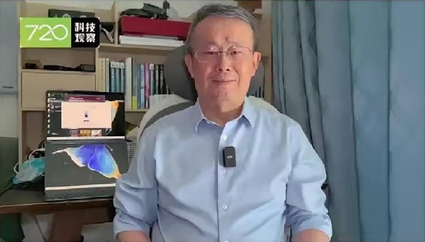 建议法律专业不招海归老师入职，防的是西方法律西方文化理念侵蚀本土。警惕性高，但有