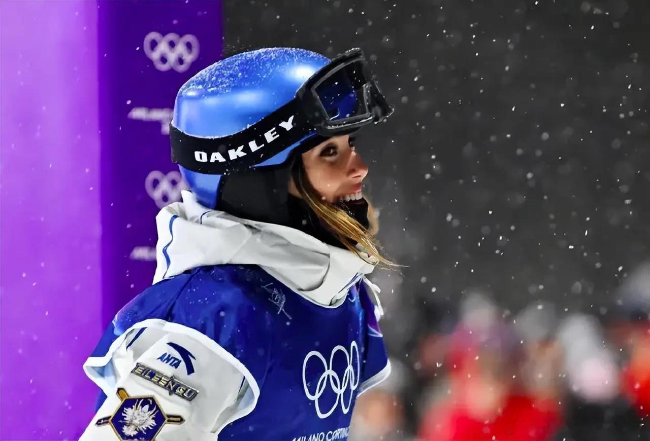 遗憾未拿中国队首金？谷爱凌：敢上场就是我的金牌5奖牌已相当难2月17日凌晨，米