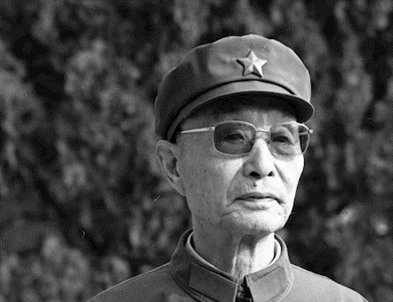 新中国成立后，有八位开国上将，在军中任职重要岗位“1950年深秋，刘亚楼笑着对