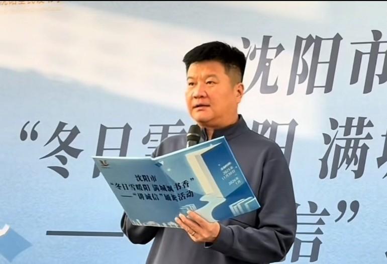徐正源与李金羽的执教水平高下立判啊。同样是面对河南。同样是上半场0:2落后