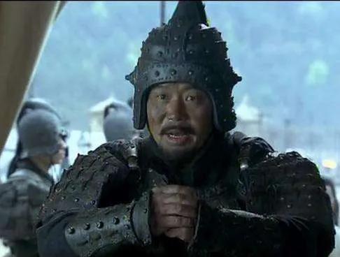 今日话题：一开始跟着刘备得糜芳为什么会反？？？网友甲：刘关张三人属于是初创团