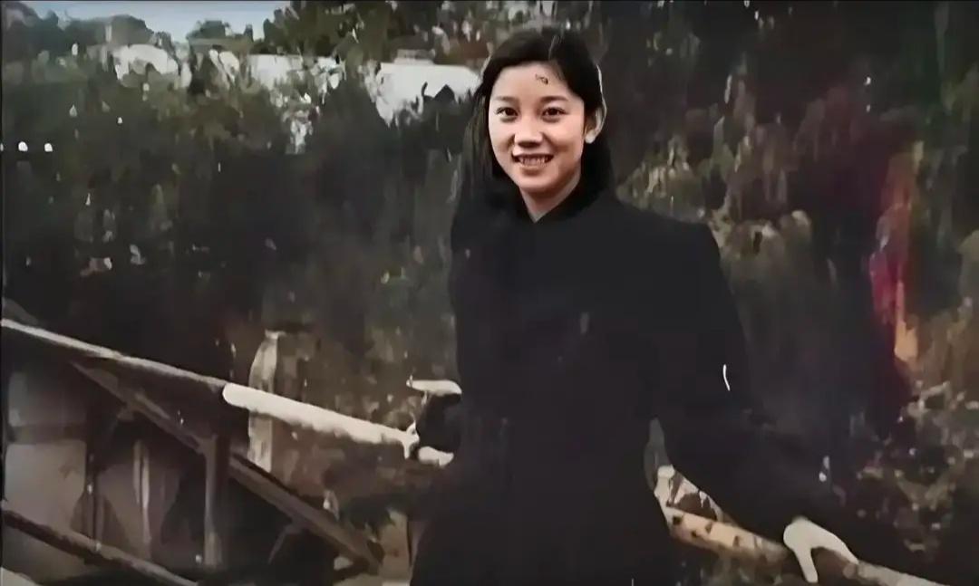刘思齐早在七八岁时就认识了毛主席，后来还成为了毛岸英的夫人。很多人都以为，刘