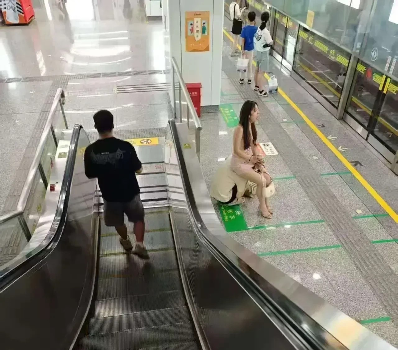 这才是人人都羡慕的爱情吧。