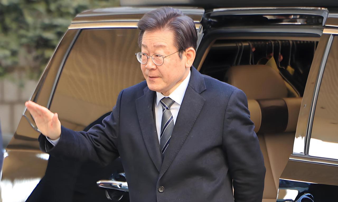 李在明政权危险了？美韩刚签下飞机大订单，韩国张东赫放出狠话！今年6月，当李在明