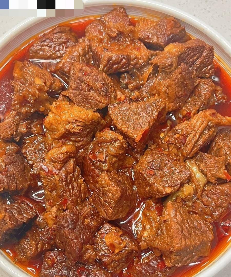 巨下饭的家庭版红烧牛肉配方分享！软烂入味的牛肉，配上面条可以来一碗豪华版牛肉面