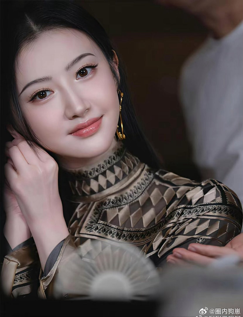 景甜这张脸也太会长了，简直就是女娲亲手捏的顶配颜值！