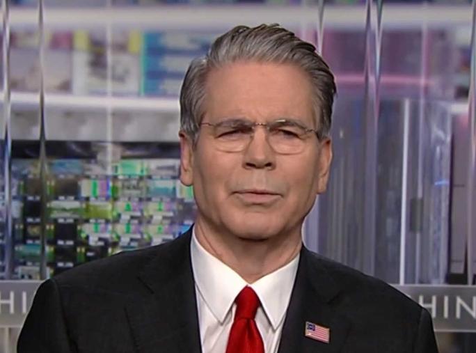 美国财长惨被“打脸”，加拿大总理并未“收回”批评美国的言论。1月26日，美国