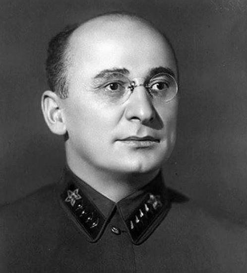 苏联历史上最特殊的“鸿门宴”？1953年苏共中央会议上，朱可夫掏出手枪当众逮捕贝