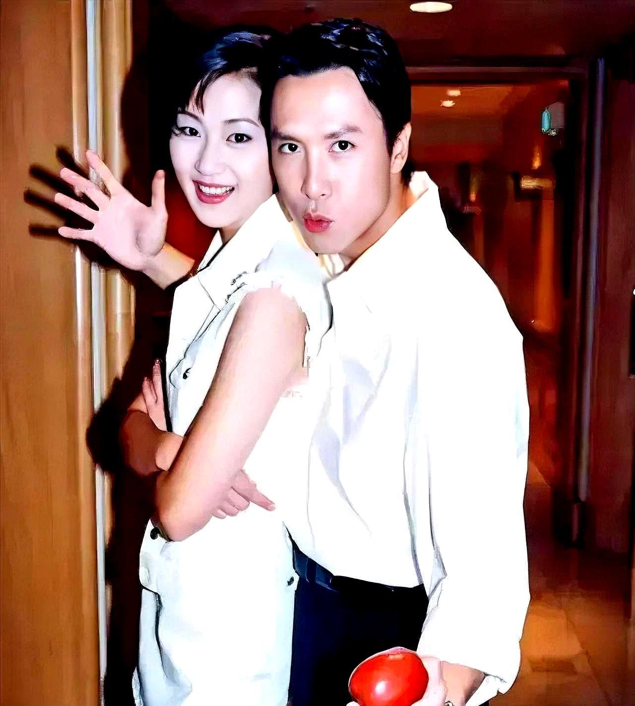 每月五万港币，买断了父亲二十年的缺席。1994年甄子丹拒绝与怀孕前妻复合。