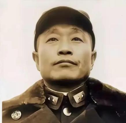 1948年，徐蚌会战谜团，杜聿明晚年坦言，真正劲敌并非粟裕，而是那个总在关键时刻