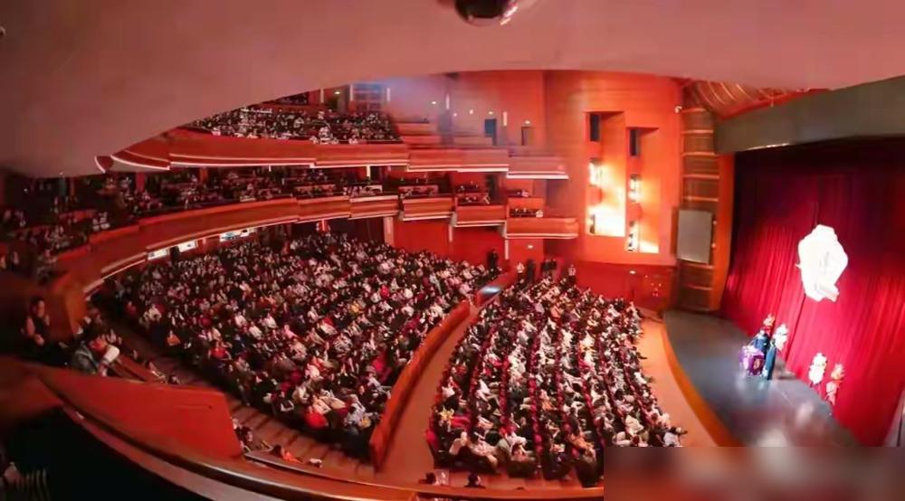 曹云金这是捅了马蜂窝！大连2000人场子3分钟卖光，最高票价580，隔壁郭德纲1